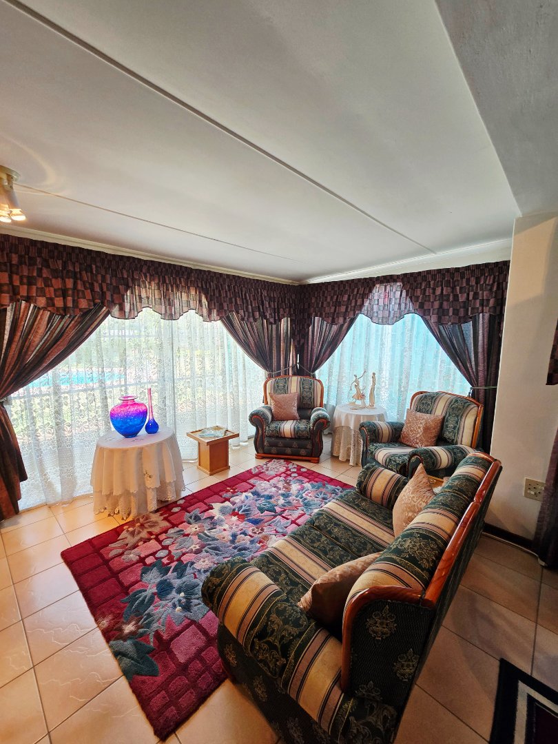 3 Bedroom Property for Sale in Flimieda North West